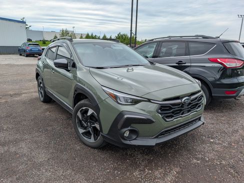 Used 2024 Subaru Crosstrek 2.5i Limited AWD/4WD image 3