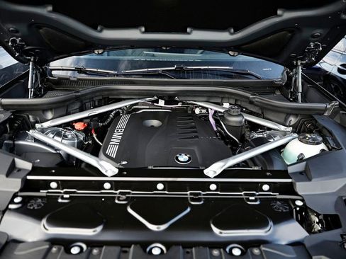 New 2026 BMW X5 xDrive40i w/ M Sport Package image 30