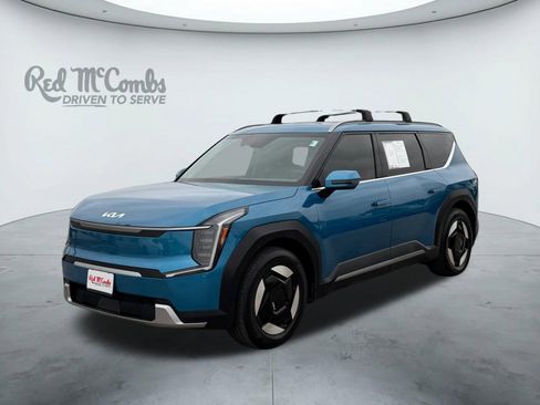 Used 2024 Kia EV9 Wind image 1