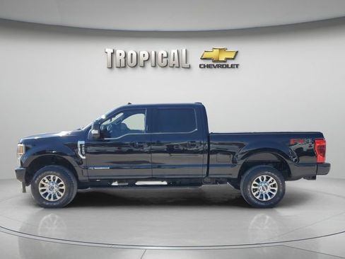 Used 2022 Ford F250 Lariat w/ Lariat Ultimate Package AWD/4WD image 2