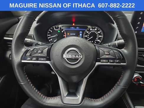Used 2023 Nissan Altima 2.5 SR w/ SR Premium Package AWD/4WD image 19