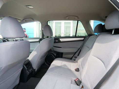 Used 2019 Subaru Outback 2.5i Premium AWD/4WD image 5