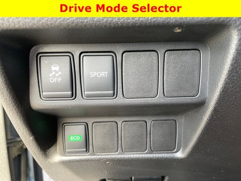 Used 2016 Nissan Rogue S w/ Appearance Package FWD image 22