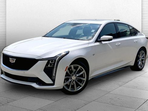 Certified 2025 Cadillac CT5 Sport w/ Technology Package AWD/4WD image 13