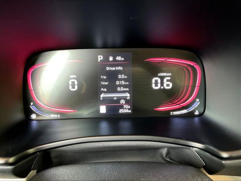 Used 2025 Kia Soul LX w/ LX Technology Package FWD image 12