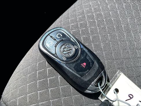 Used 2018 Buick Encore Sport Touring AWD/4WD image 15