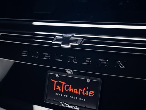 Used 2024 Chevrolet Suburban RST w/ Luxury Package image 30