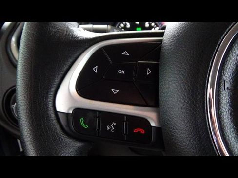 Certified 2023 Jeep Renegade Limited image 23