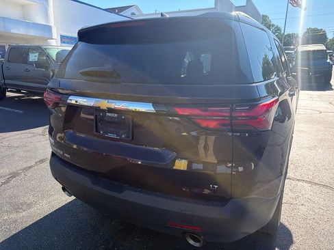 Used 2023 Chevrolet Traverse LT AWD/4WD image 7
