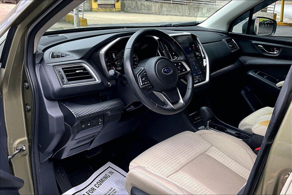 Used 2023 Subaru Ascent Premium w/ Convenience Package AWD/4WD image 10