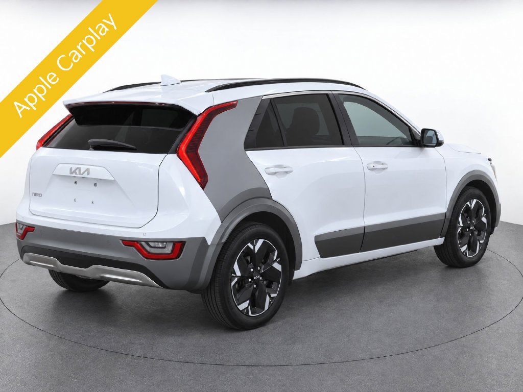 Certified 2024 Kia Niro Wave w/ Wave Preserve Package FWD image 3