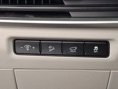 Used 2023 Kia Telluride EX w/ EX Captain's Chair Package AWD/4WD image 29