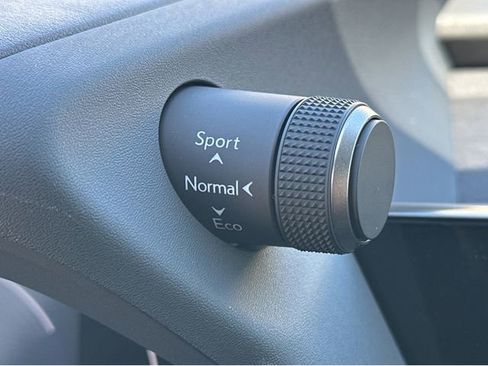 New 2026 Lexus UX 300h FWD image 26