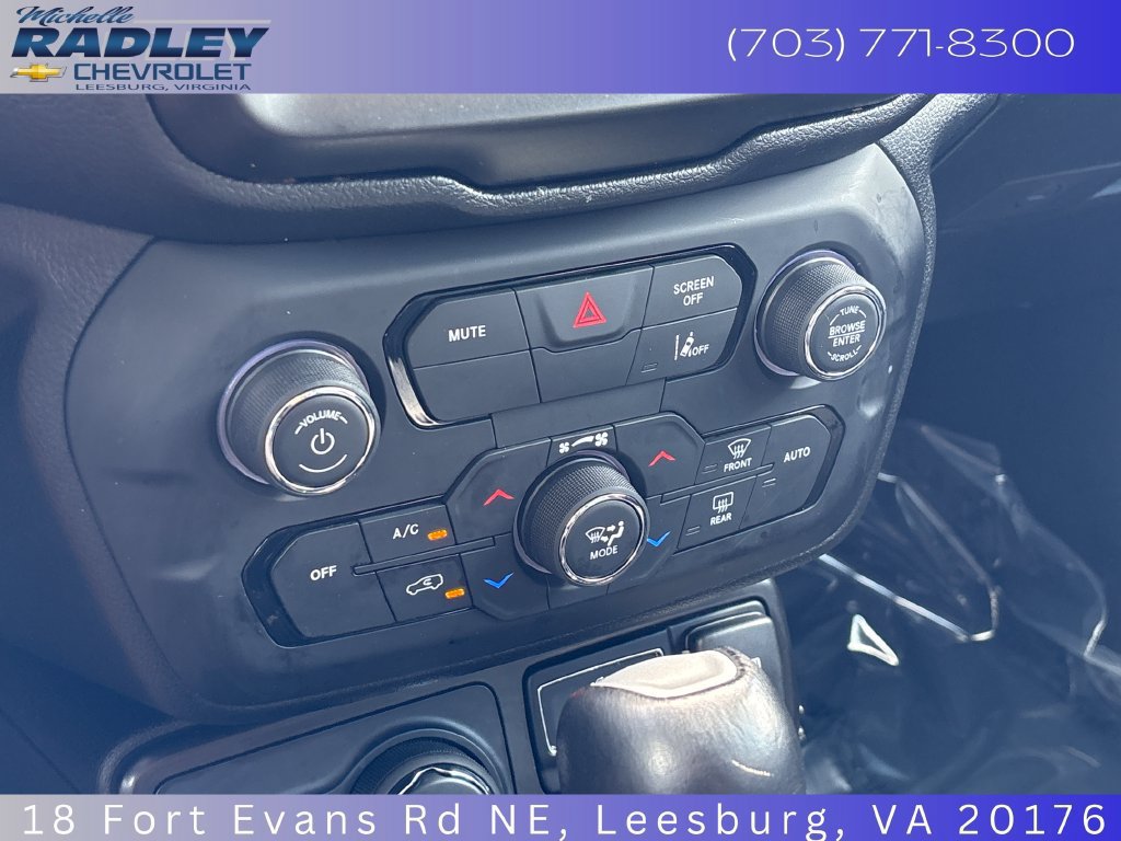 Used 2021 Jeep Renegade Limited AWD/4WD image 11