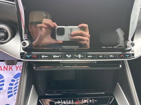 New 2026 Jeep Grand Wagoneer Limited AWD/4WD image 15