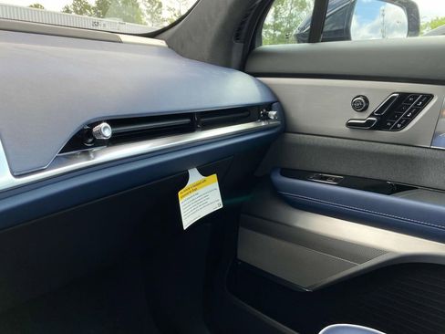 New 2026 Cadillac Vistiq Premium Luxury image 19