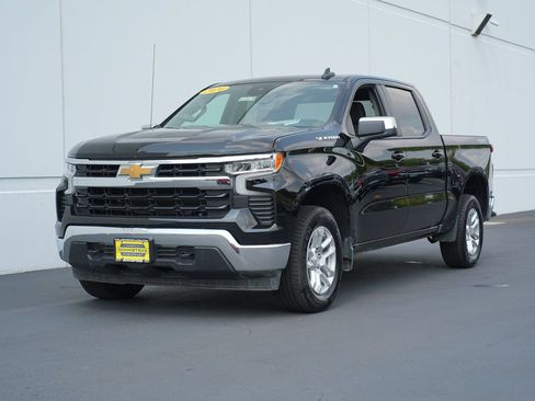 Certified 2024 Chevrolet Silverado 1500 LT AWD/4WD image 7