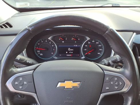 Used 2021 Chevrolet Traverse LT FWD image 9
