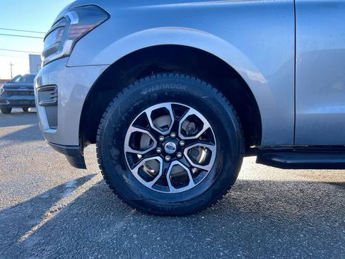 Used 2024 Ford Expedition Max XLT image 10