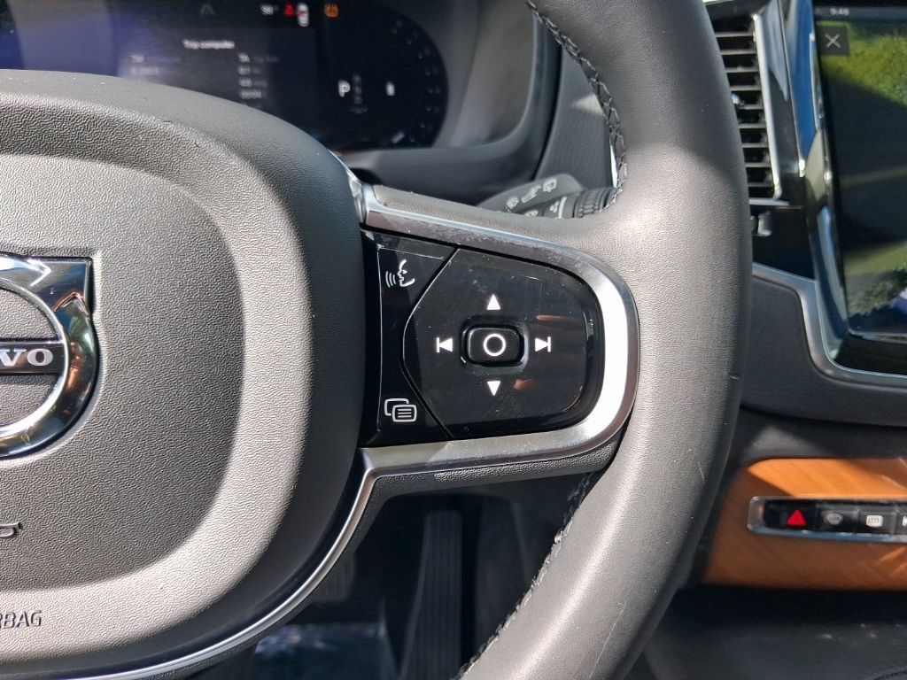 Certified 2024 Volvo XC90 B5 Plus w/ Protection Package Premier AWD/4WD image 20