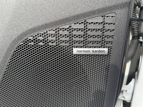 Used 2023 Subaru Solterra AWD image 33