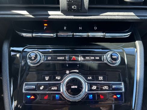 Used 2022 Lincoln Corsair Reserve w/ Elements Package image 28