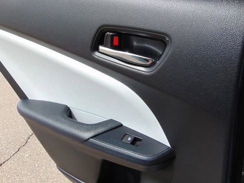 Used 2017 Toyota Prius Three Touring w/ Carpet Mat Package FWD image 23