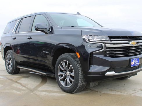 Used 2023 Chevrolet Tahoe LT w/ Luxury Package AWD/4WD image 4