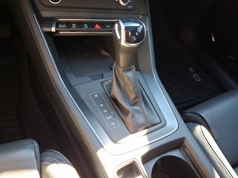 Used 2024 Audi Q3 2.0T Premium Plus w/ Premium Plus Package image 16