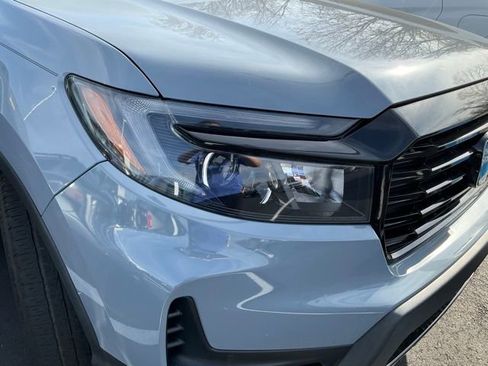 Used 2023 Honda Ridgeline Black Edition image 3