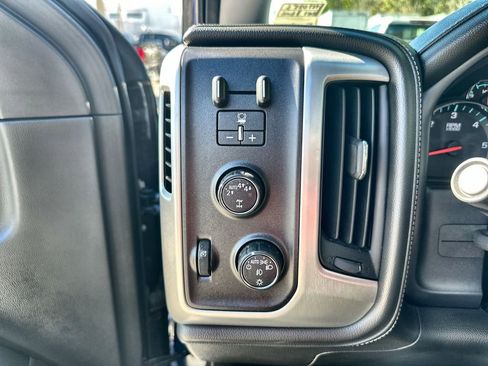 Certified 2017 GMC Sierra 1500 SLT w/ SLT Premium Package image 18