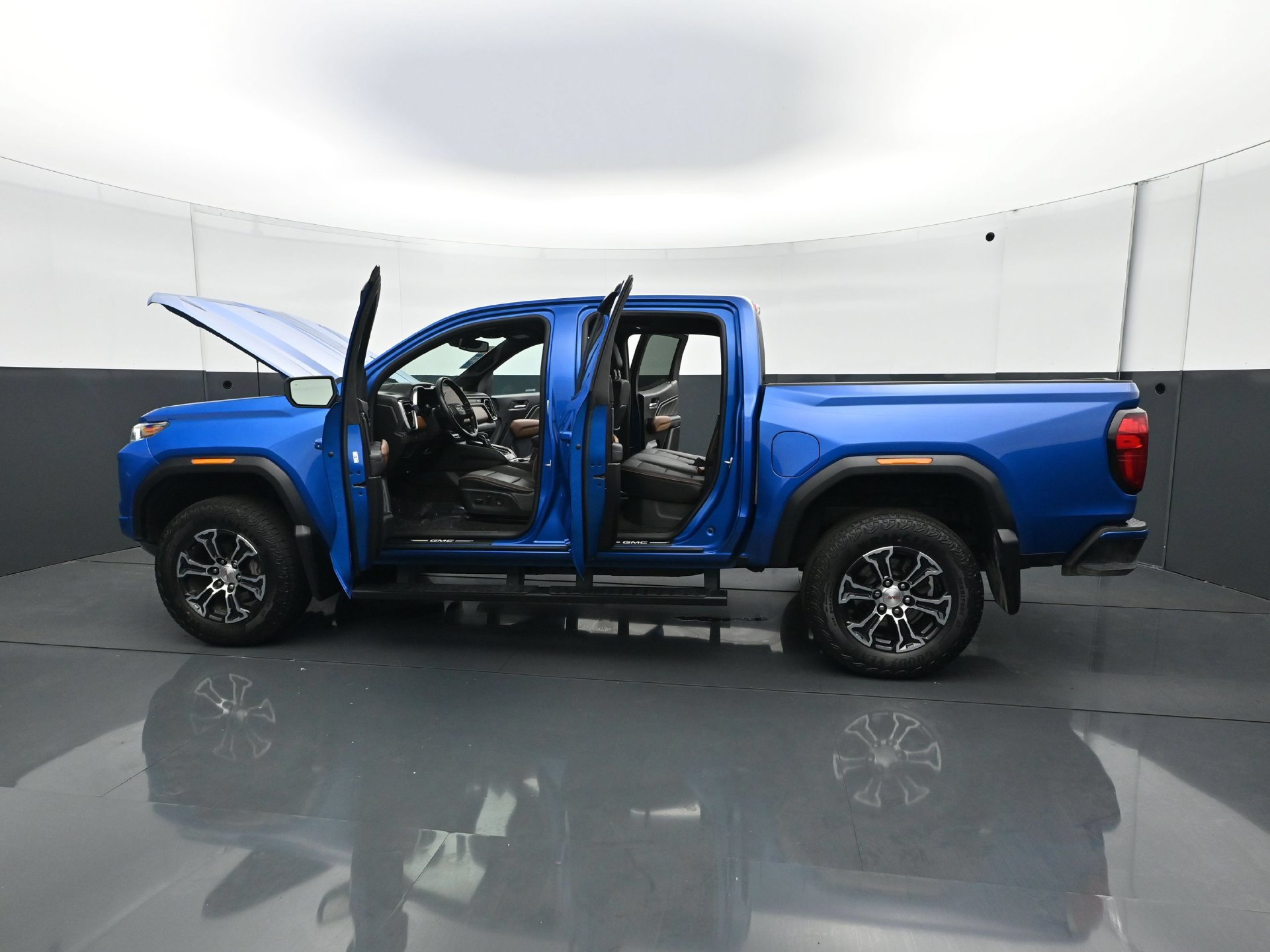 Used 2023 GMC Canyon AT4 w/ AT4 Premium Package AWD/4WD image 28