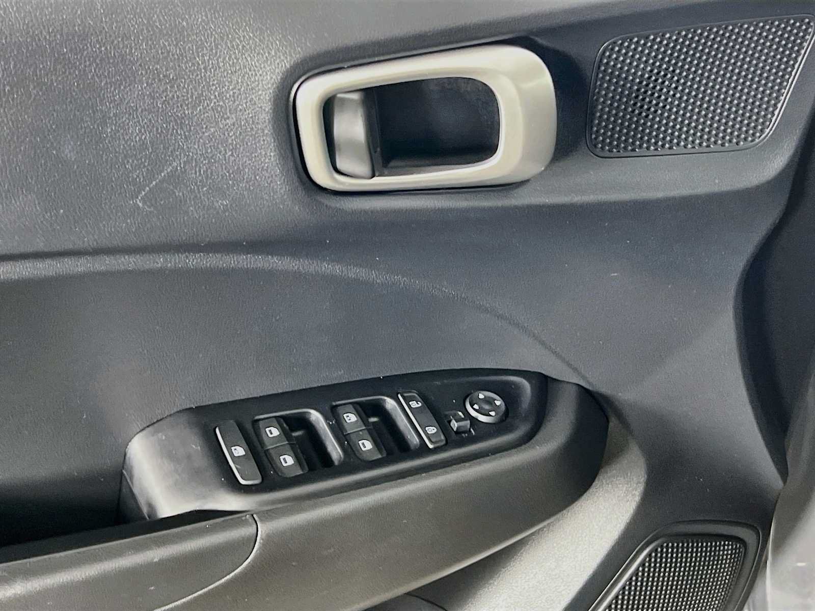 Certified 2026 Hyundai Venue SEL FWD image 18
