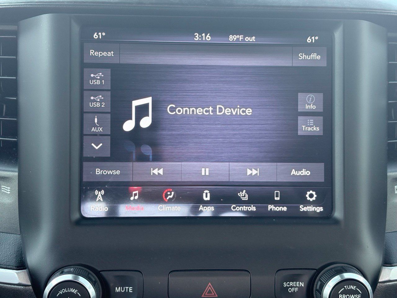Used 2021 RAM 1500 Big Horn RWD image 9