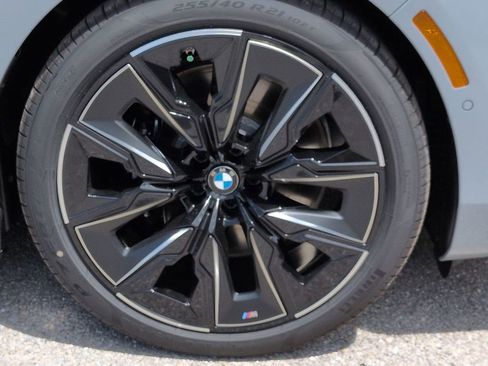 New 2026 BMW 760i xDrive w/ Executive Package AWD/4WD image 11