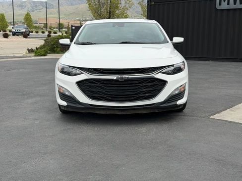 Used 2024 Chevrolet Malibu LT w/ Sport Edition FWD image 2