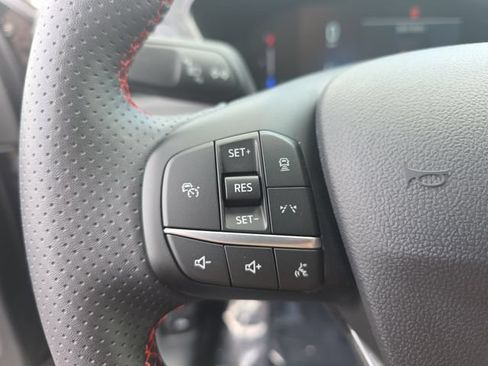 Used 2024 Ford Escape ST-Line w/ Tech Pack #1 AWD/4WD image 17