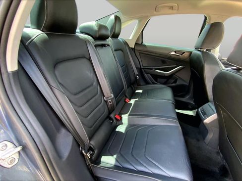 Used 2024 Volkswagen Jetta SEL FWD image 21