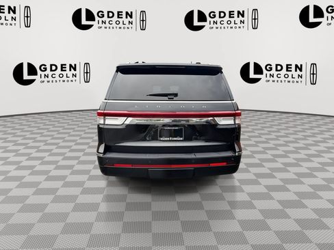 Used 2024 Lincoln Navigator Reserve AWD/4WD image 7