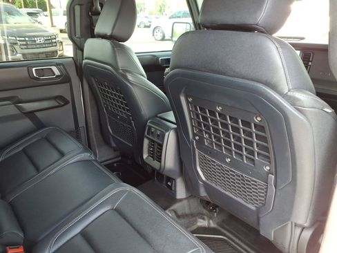 Certified 2025 Ford Bronco Badlands AWD/4WD image 13