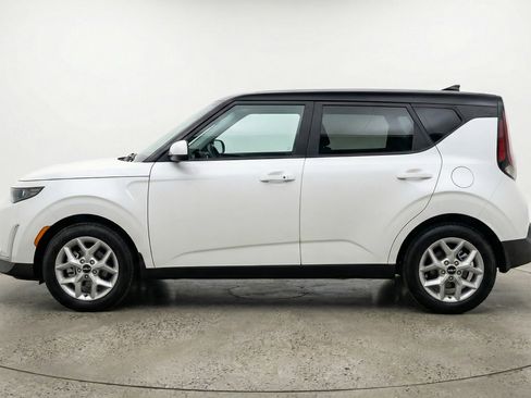 Used 2025 Kia Soul LX w/ LX Technology Package FWD image 5