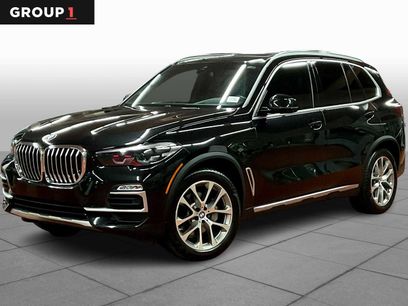 Used 2021 BMW X5 sDrive40i w/ Premium Package 2