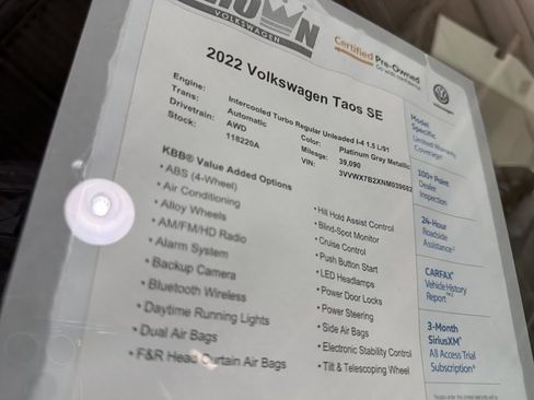 Certified 2022 Volkswagen Taos SE AWD/4WD image 40