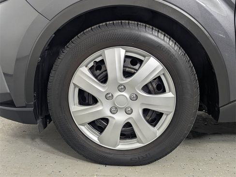 Used 2021 Toyota C-HR LE image 9