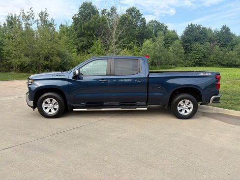 Used 2021 Chevrolet Silverado 1500 LT w/ Convenience Package II AWD/4WD image 6