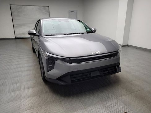 Used 2025 Kia K4 FWD image 14