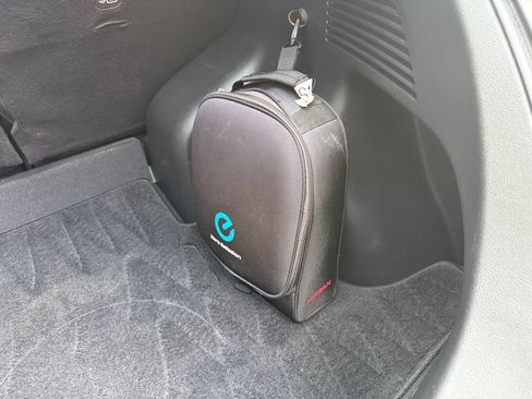 Used 2015 Nissan Leaf S w/ Charge Package FWD image 18