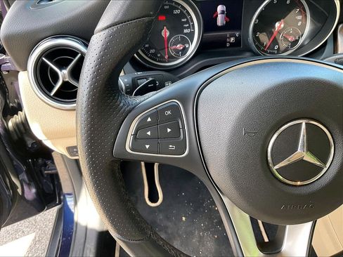 Used 2018 Mercedes-Benz GLA 250 4MATIC image 23