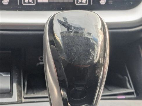 Used 2021 Subaru Legacy Limited image 13