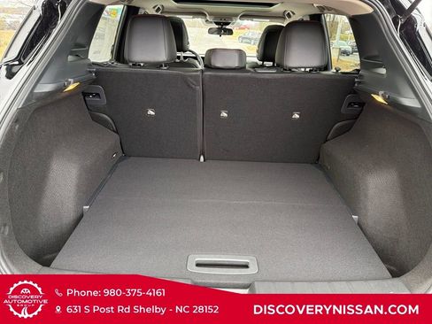 New 2026 Nissan Kicks SR w/ SR Premium Package FWD image 36